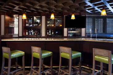 هتل Hilton Tampa Airport Westshore
