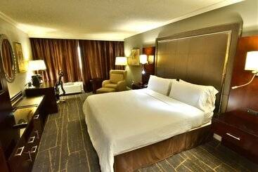 هتل Holiday Inn Orlando East Ucf Area, An Ihg