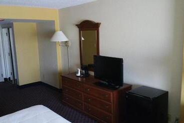 Imperial Swan Hotel And Suites Lakeland