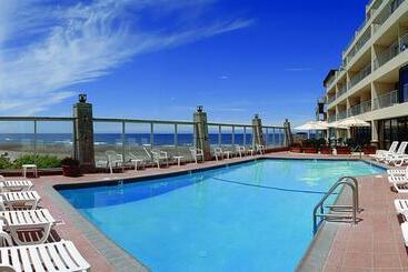 هتل Inn At Spanish Head Resort