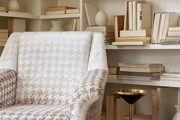 هتل Kennebunkport Captains Collection