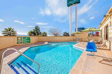 هتل La Quinta Inn By Wyndham El Paso Cielo Vista