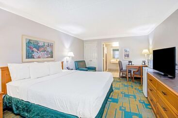 هتل La Quinta Inn By Wyndham El Paso Cielo Vista