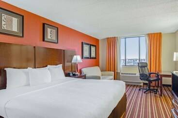 هتل La Quinta By Wyndham Salisbury
