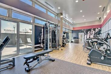 هتل Tulsa Marriott Southern Hills