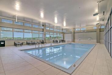 هتل Tulsa Marriott Southern Hills