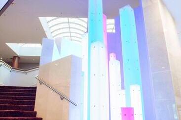 هتل Tulsa Marriott Southern Hills