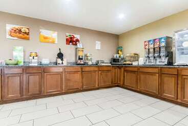 هتل Quality Inn Lexington East Hamburg Area