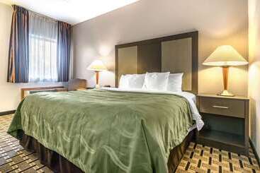 هتل Quality Inn Lexington East Hamburg Area
