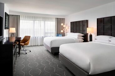 هتل Renaissance Baltimore Harborplace