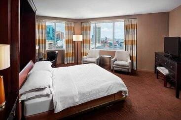 هتل Sheraton Inner Harbor