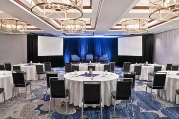 هتل Sheraton Madison