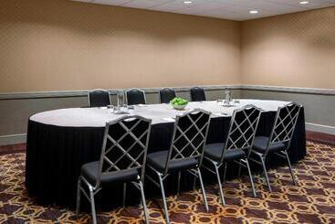 בית מלון כפרי Sheraton New Orleans