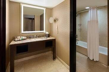 هتل Sheraton Orlando North
