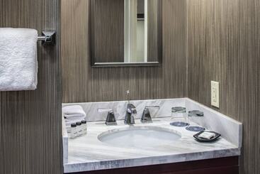 هتل Sheraton Philadelphia University City