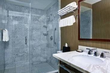 هتل Sheraton Philadelphia University City
