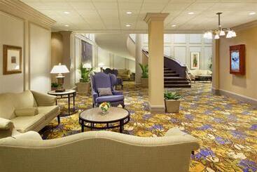 هتل Sheraton Philadelphia University City