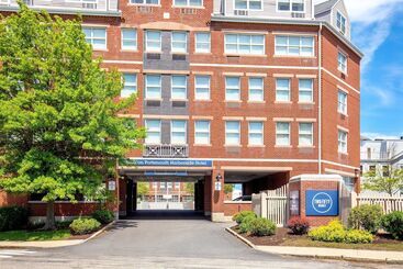 ホテル Sheraton Portsmouth Harborside