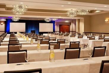 ホテル Sheraton Portsmouth Harborside