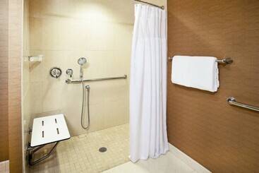 ホテル Sheraton Portsmouth Harborside