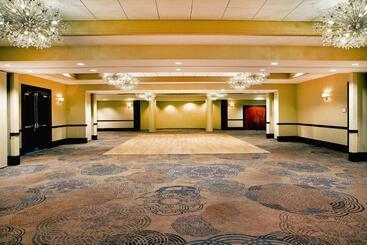 هتل Sheraton Portsmouth Harborside