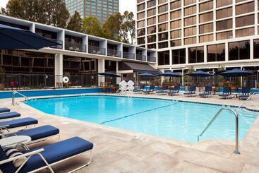هتل Sheraton Universal