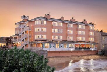 هتل Spindrift Inn
