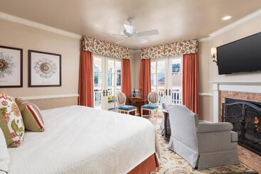 هتل Spindrift Inn