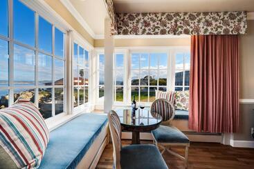 هتل Spindrift Inn