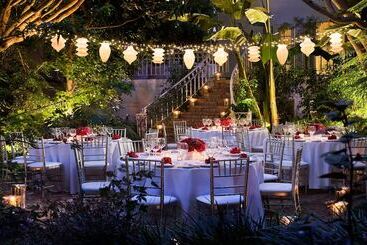 هتل Sunset Marquis