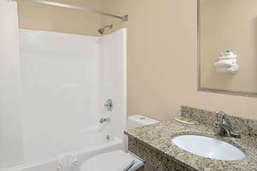 هتل Super 8 By Wyndham Omaha I 80 West