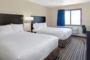 هتل Super 8 By Wyndham Omaha I 80 West