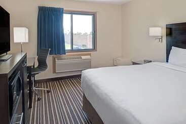 هتل Super 8 By Wyndham Omaha I 80 West