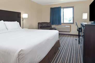 هتل Super 8 By Wyndham Omaha I 80 West