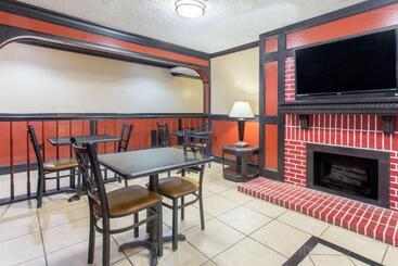 هتل Texarkana Inn