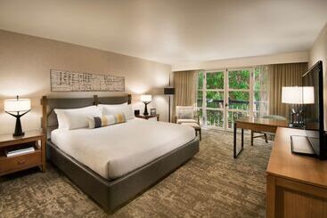 هتل Tempe Mission Palms, A Destination By Hyatt
