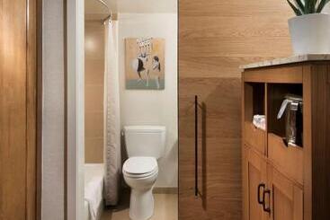 هتل Tempe Mission Palms, A Destination By Hyatt