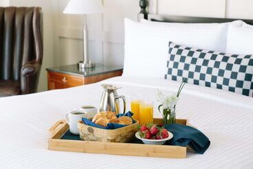 The Charles Hotel In Harvard Square