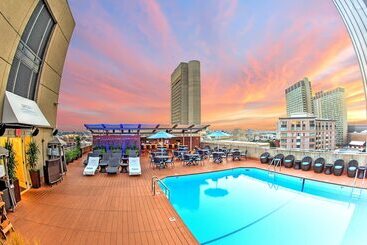 Hotel The Colonnade