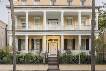 هتل The Jasmine House