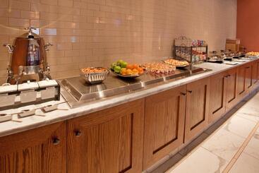 هتل The Lincoln Marriott Cornhusker