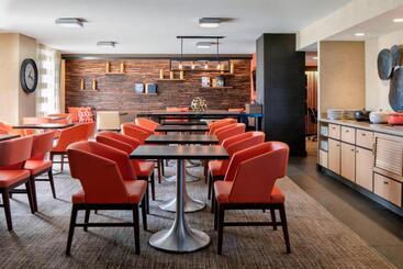 هتل The Lincoln Marriott Cornhusker