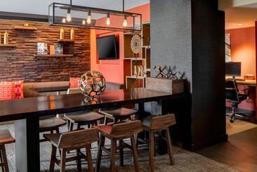 هتل The Lincoln Marriott Cornhusker