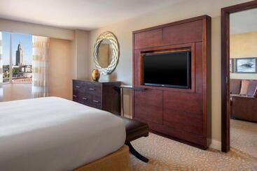 هتل The Lincoln Marriott Cornhusker