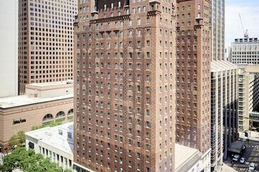 Hotel Warwick Allerton  Chicago