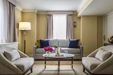 هتل Warwick Allerton  Chicago