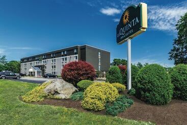 La Quinta By Wyndham Warwick Providence Airport