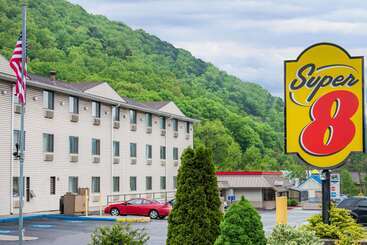 مُتل Super 8 By Wyndham La Vale/cumberland Area