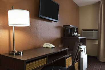 מוטל Super 8 By Wyndham Mount Vernon, Il