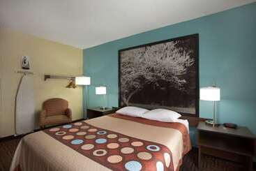 مُتل Super 8 By Wyndham Mount Vernon, Il